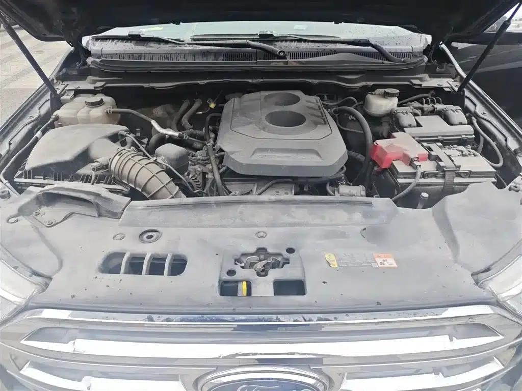 2016 Ford Everest 2.0T Gasoline Automatic 4WD Flagship Edition — миниатюра 11