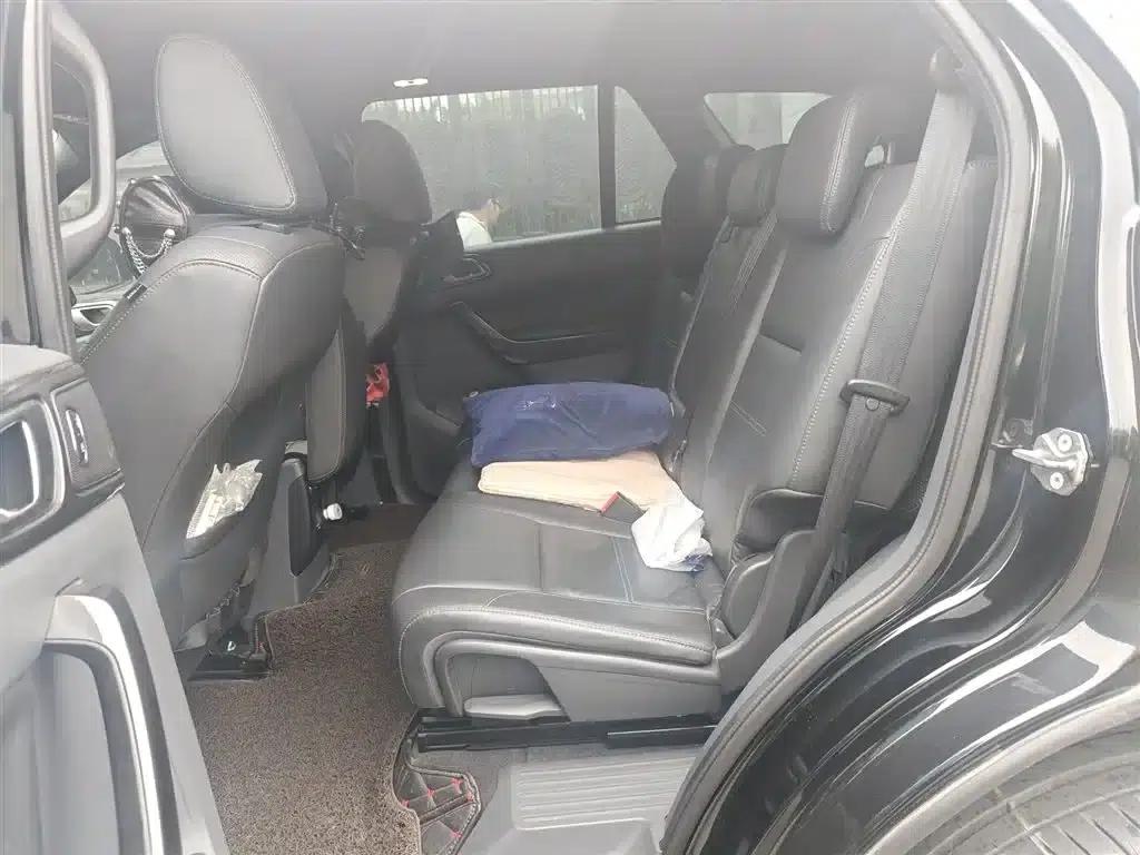 2016 Ford Everest 2.0T Gasoline Automatic 4WD Flagship Edition — миниатюра 15