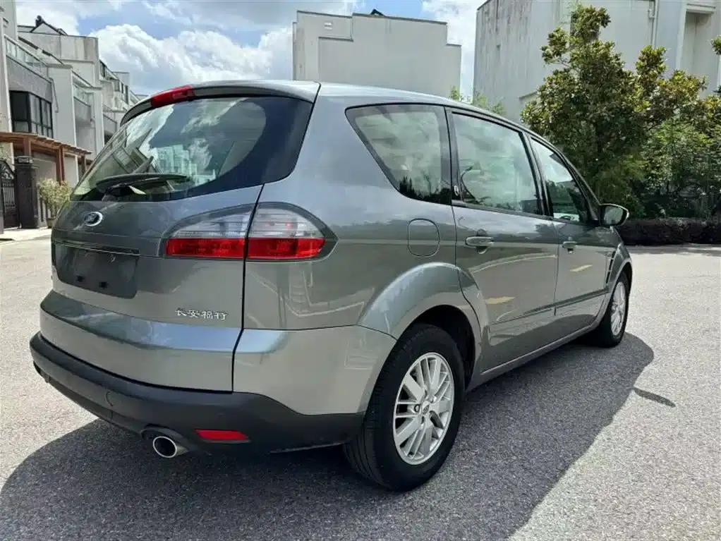 Maxx 2008 2.3L 7-seater Luxury — миниатюра 5