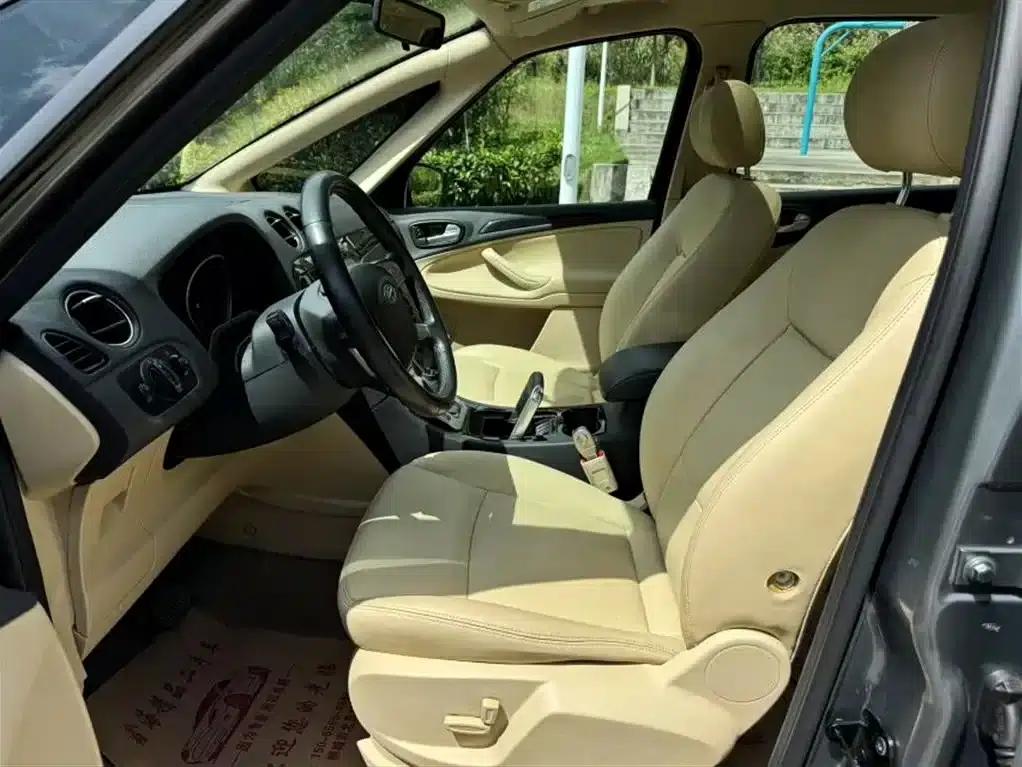 Maxx 2008 2.3L 7-seater Luxury — миниатюра 7