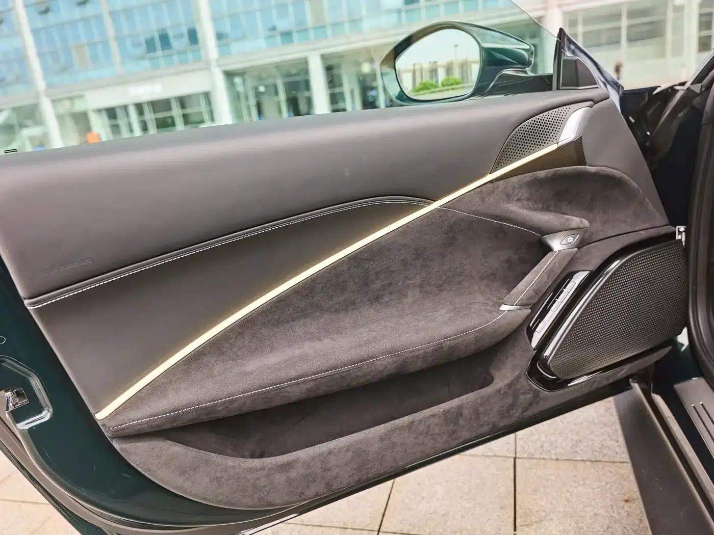 Roma 2020 3.9T V8 — миниатюра 14