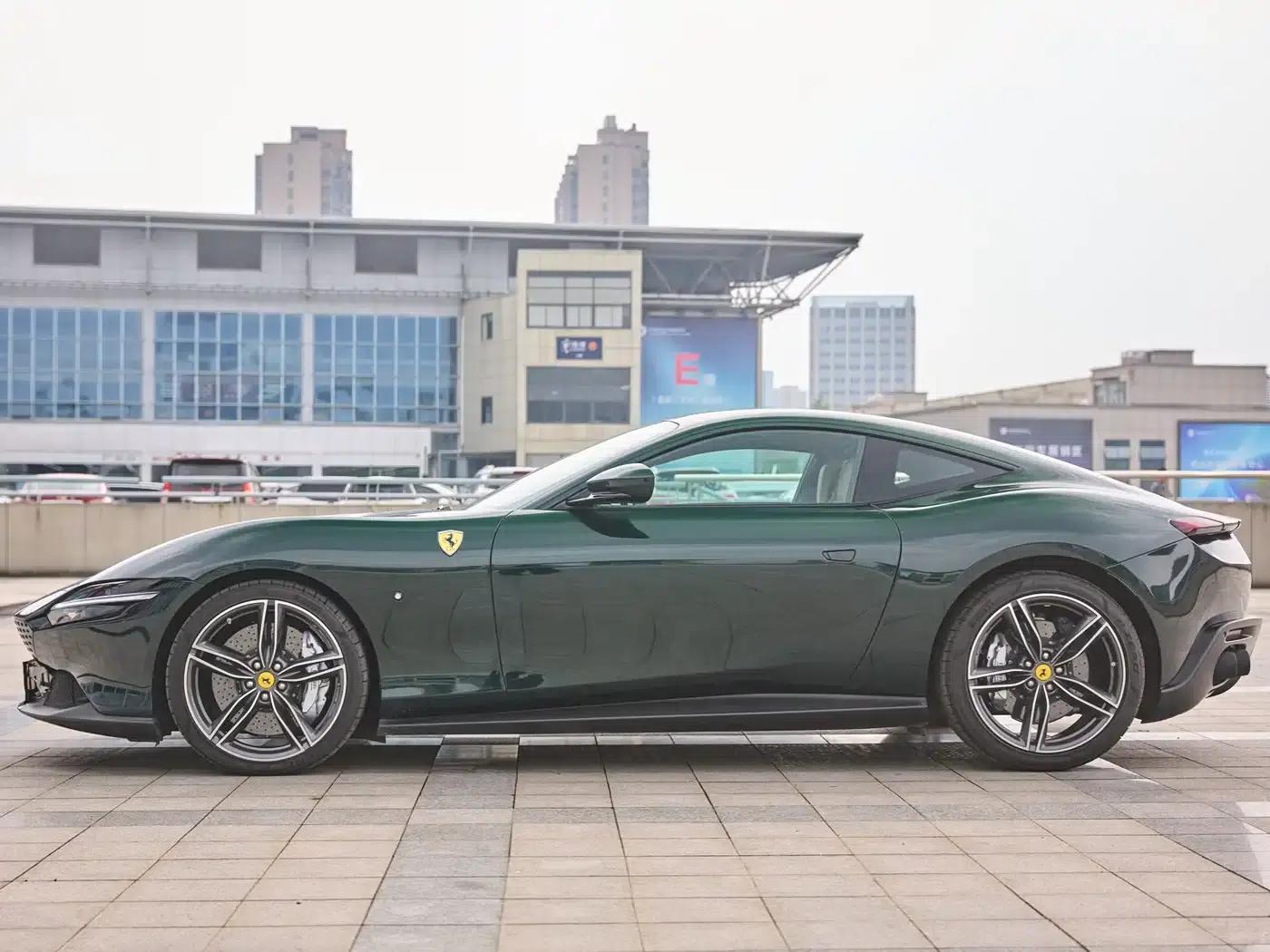 Roma 2020 3.9T V8 — миниатюра 4