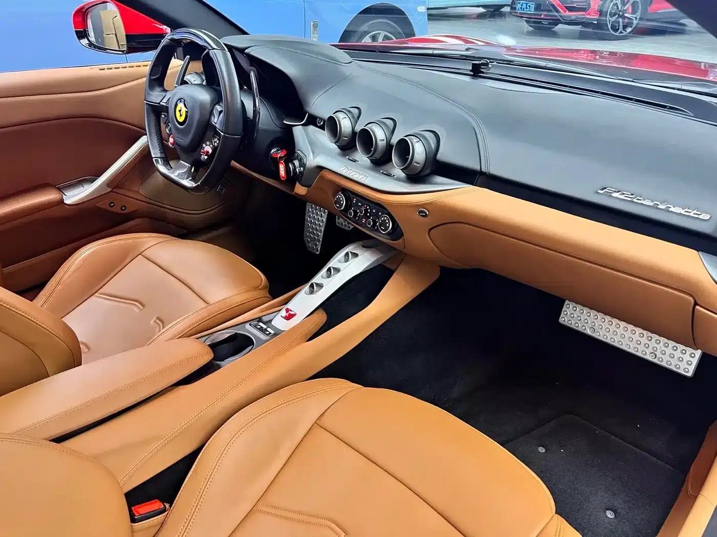 2013 F12berlinetta 6.3L Standard Model — миниатюра 11