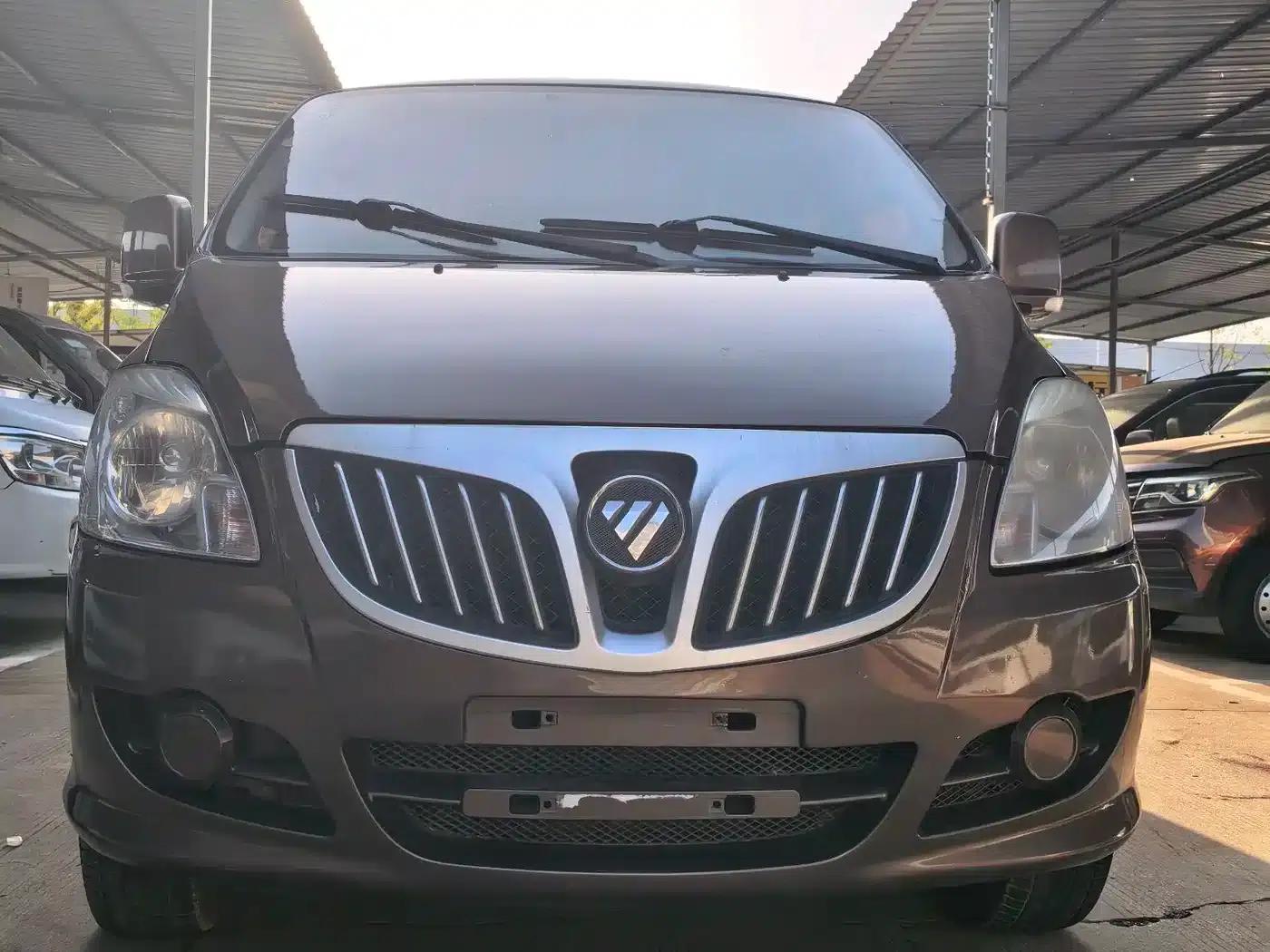 2016 MPV E 2.0L Express Edition 4Gi-VVT — миниатюра 2