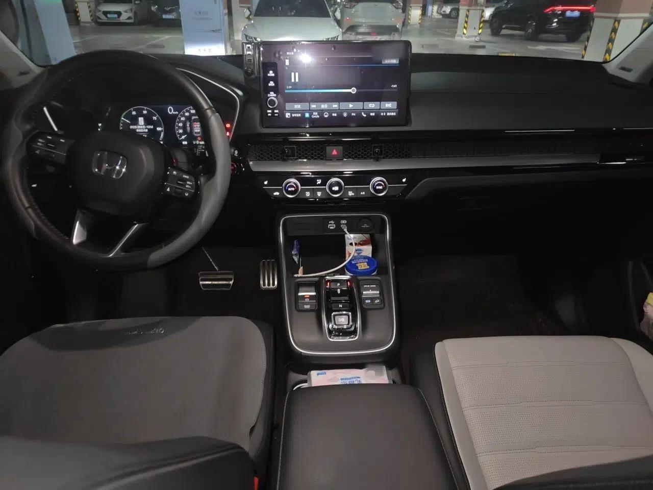 Honda CR-V New Energy 2023 2.0L ePHEV Luxury Edition — миниатюра 10