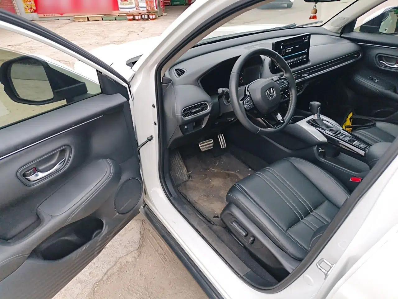 Honda HR-V 2023 240TURBO Prestige Edition — миниатюра 17