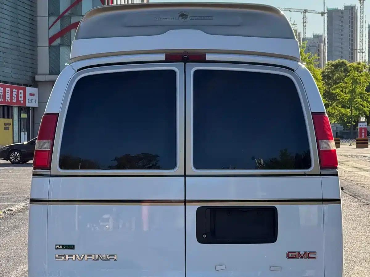 2011 SAVANA 6.0L Business Star 10-seater — миниатюра 6
