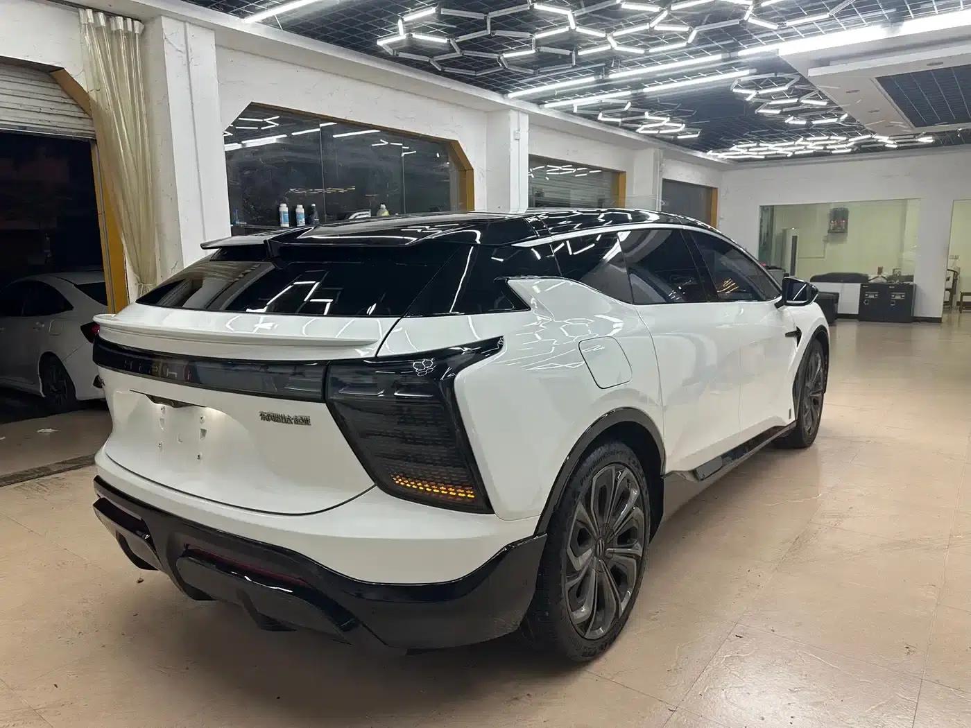 HiPhi X 2021 Flagship Edition 6-seater — миниатюра 5