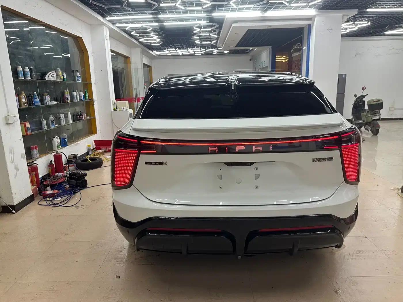 HiPhi X 2021 Flagship Edition 6-seater — миниатюра 6