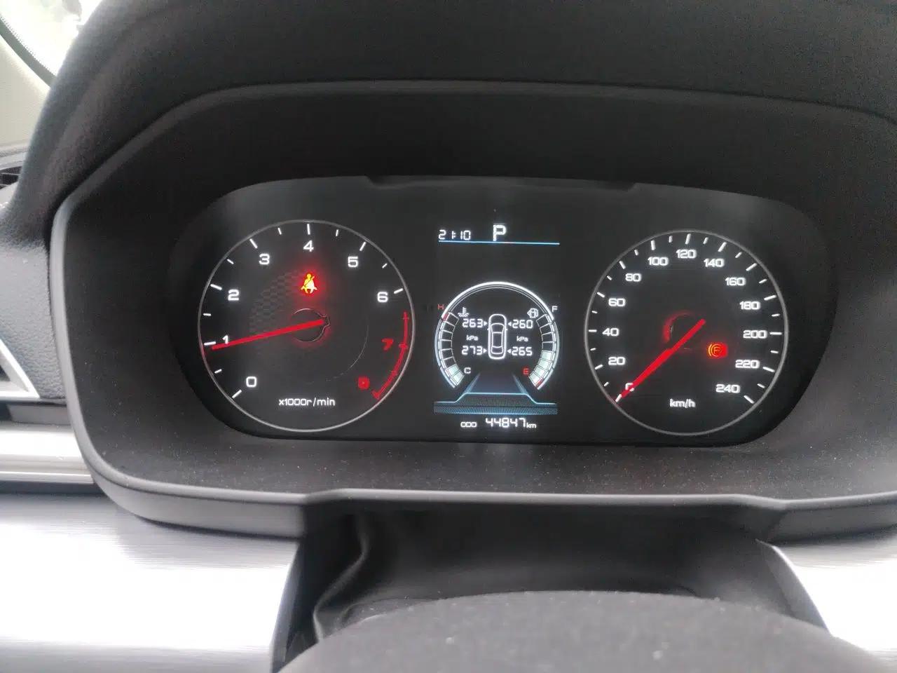 BYD Qin 2019 1.5L Automatic Luxury Model — миниатюра 12