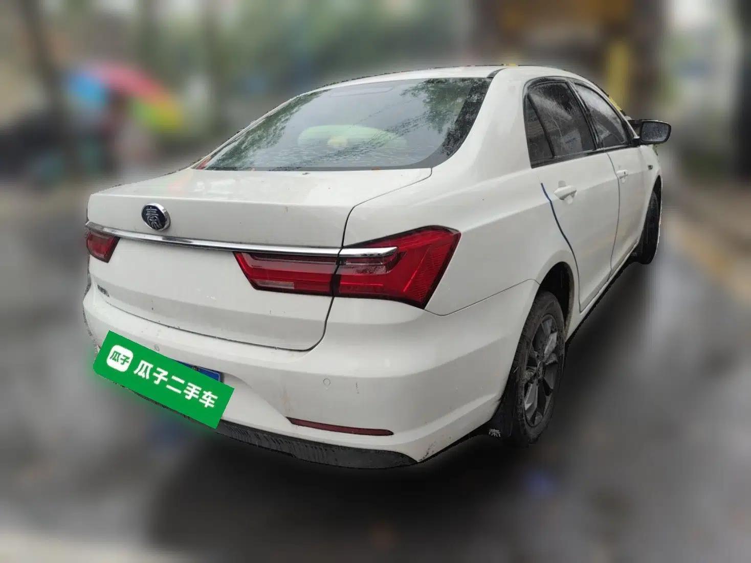 BYD Qin 2019 1.5L Automatic Luxury Model — миниатюра 6