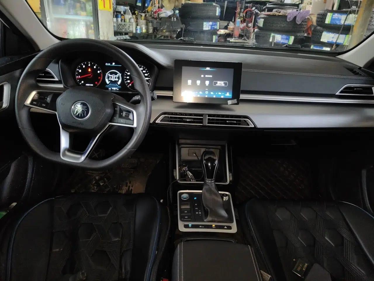 BYD Qin 2019 1.5L Automatic Luxury Model — миниатюра 10