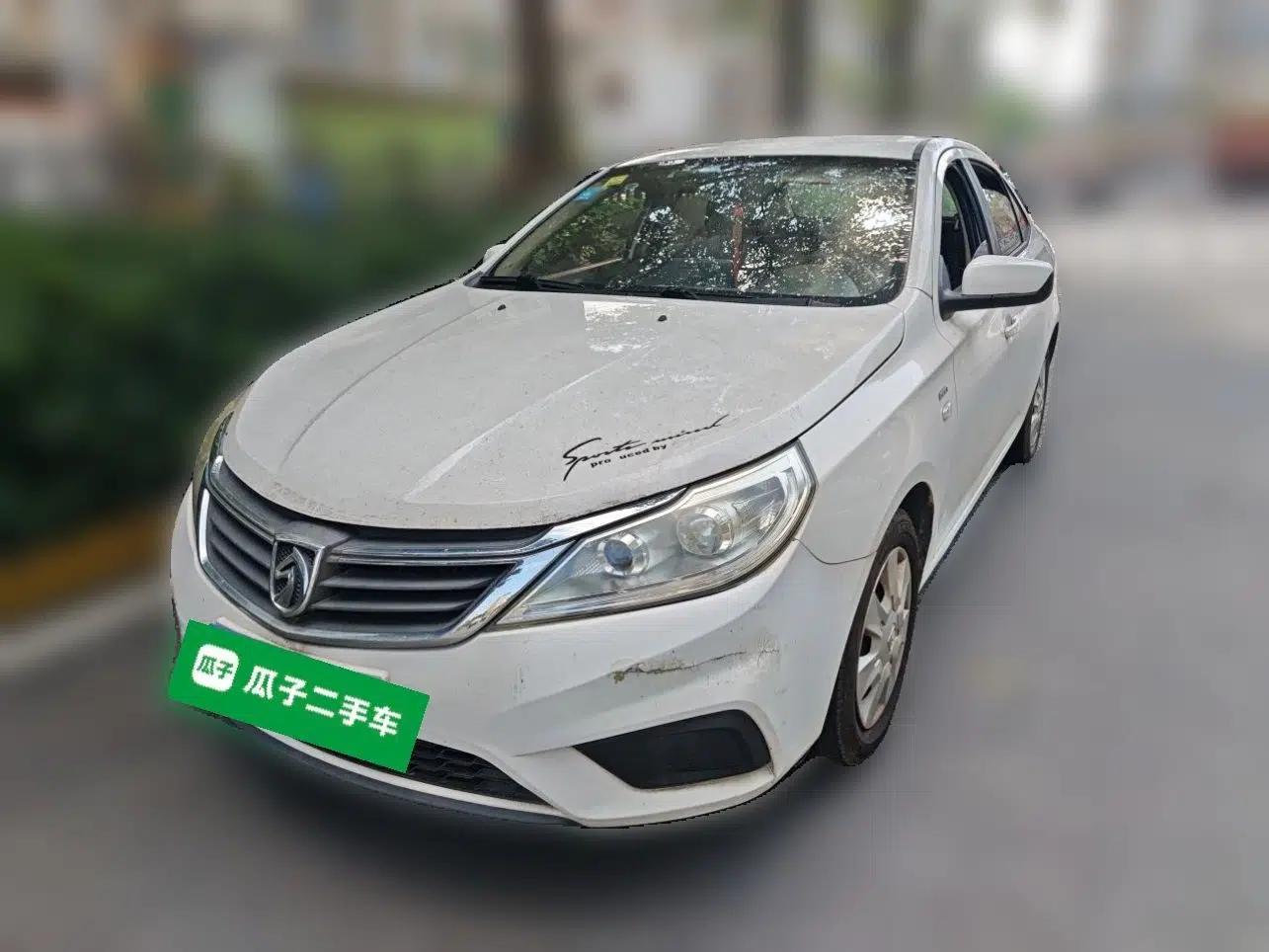 Baojun 630 2016 1.5L Manual Standard Edition — миниатюра 1