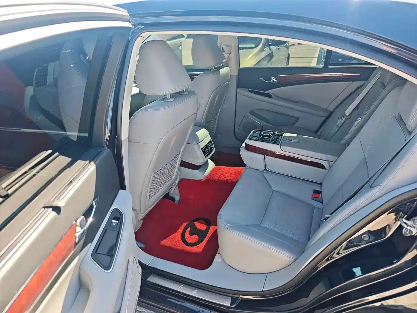 Hongqi H7 2015 2.0T Luxury Edition — миниатюра 8