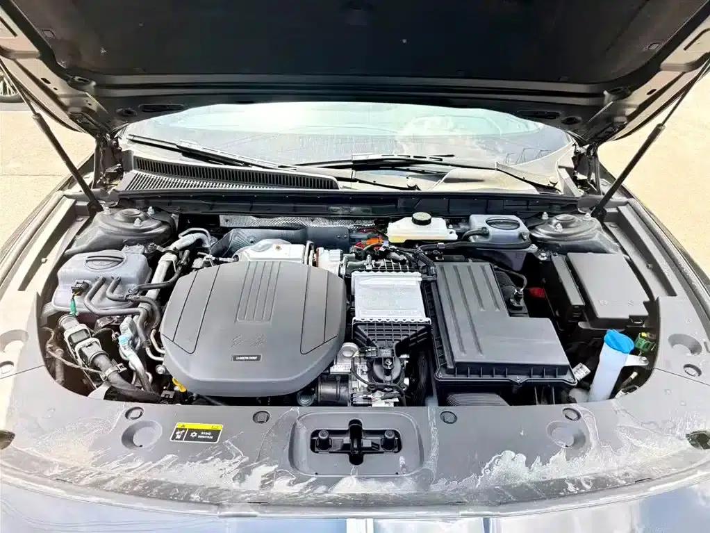 Hongqi H5 PHEV 2025 130 Super Hybrid Edition — миниатюра 5