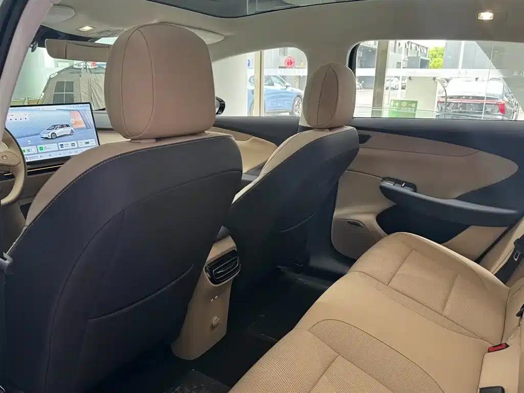 Hongqi Tiangong 05 2025 Model 550 Smart Selection Edition — миниатюра 9
