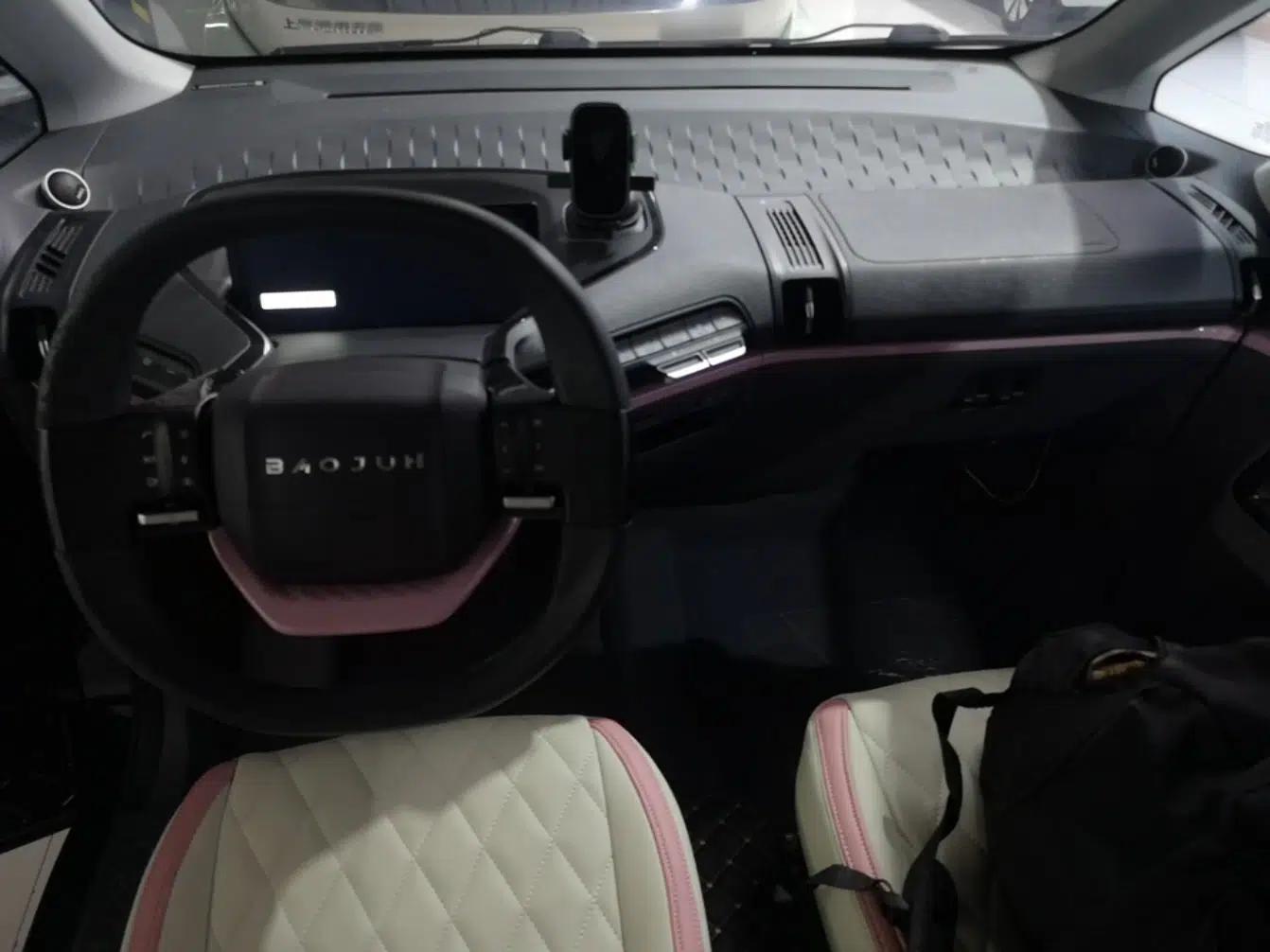 Baojun E300 2020 Star Travel Edition — миниатюра 12