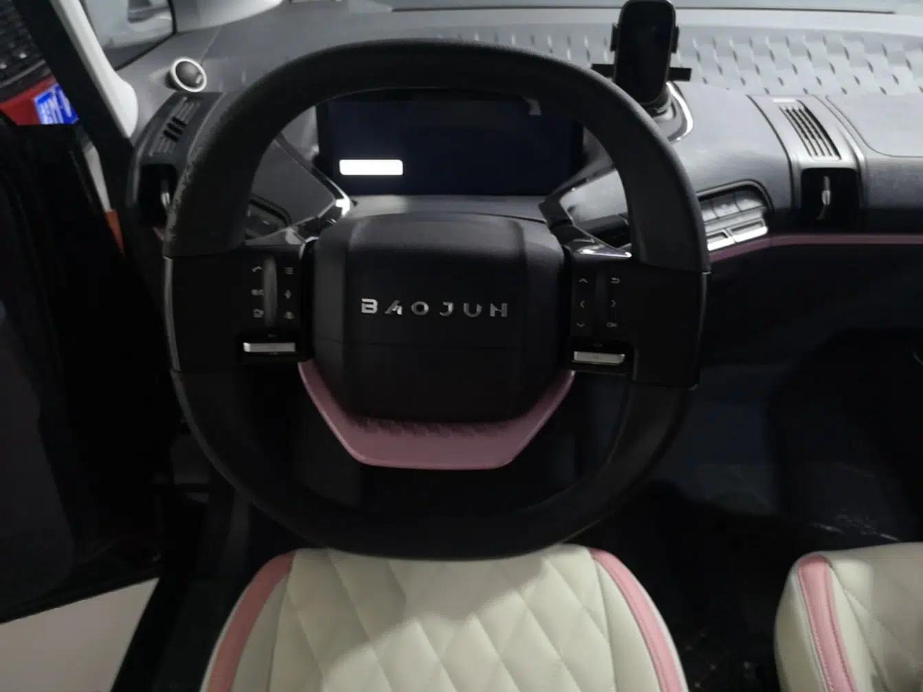 Baojun E300 2020 Star Travel Edition — миниатюра 13