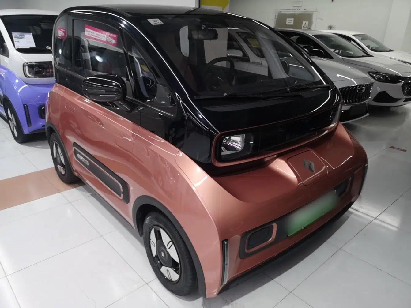 Baojun E300 2020 Star Travel Edition — миниатюра 6