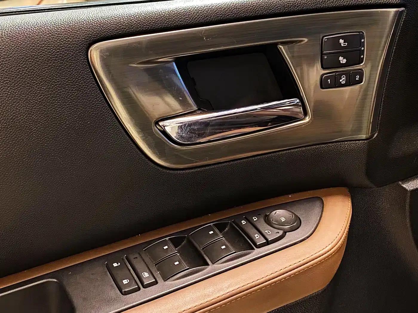 Hummer H2 2010 6.2L Extended Version — миниатюра 12
