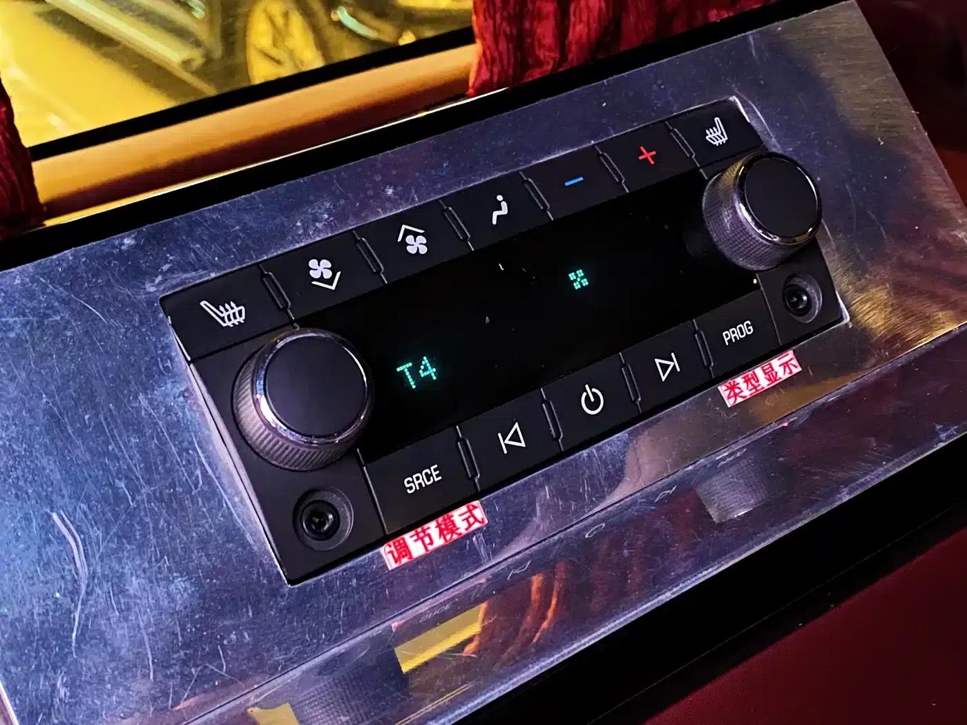 Hummer H2 2010 6.2L Extended Version — миниатюра 31