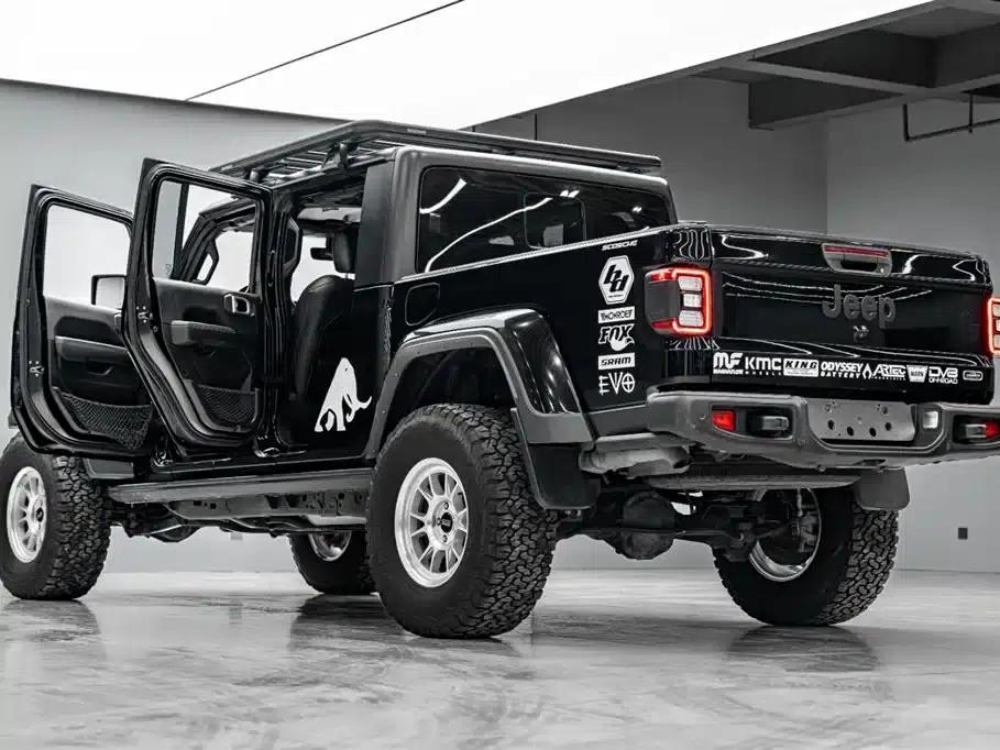 Gladiator 2022 3.6L First Edition — миниатюра 14