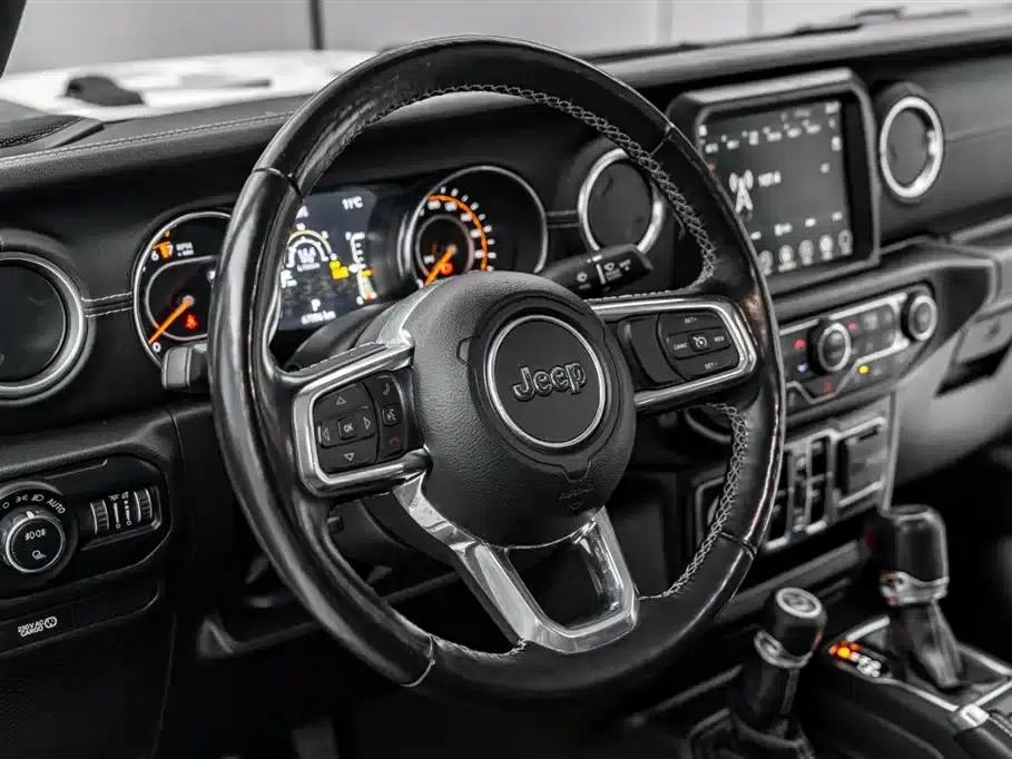 Gladiator 2022 3.6L First Edition — миниатюра 34