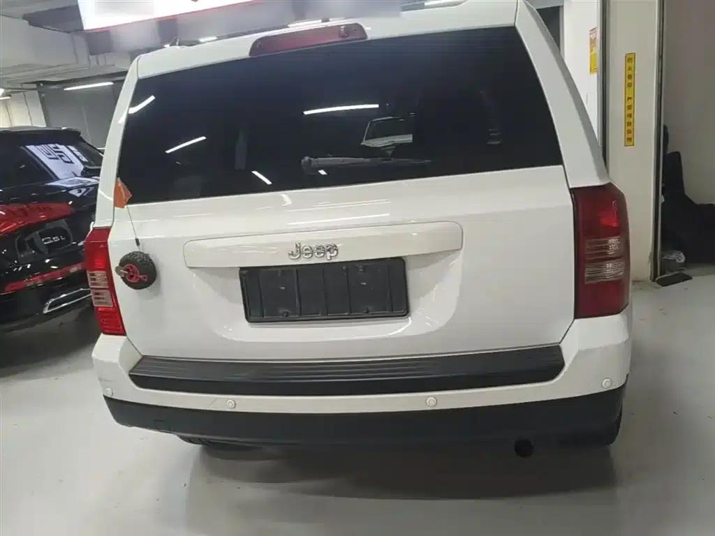 2014 Jeep Compass 2.4L Sport Edition — миниатюра 6
