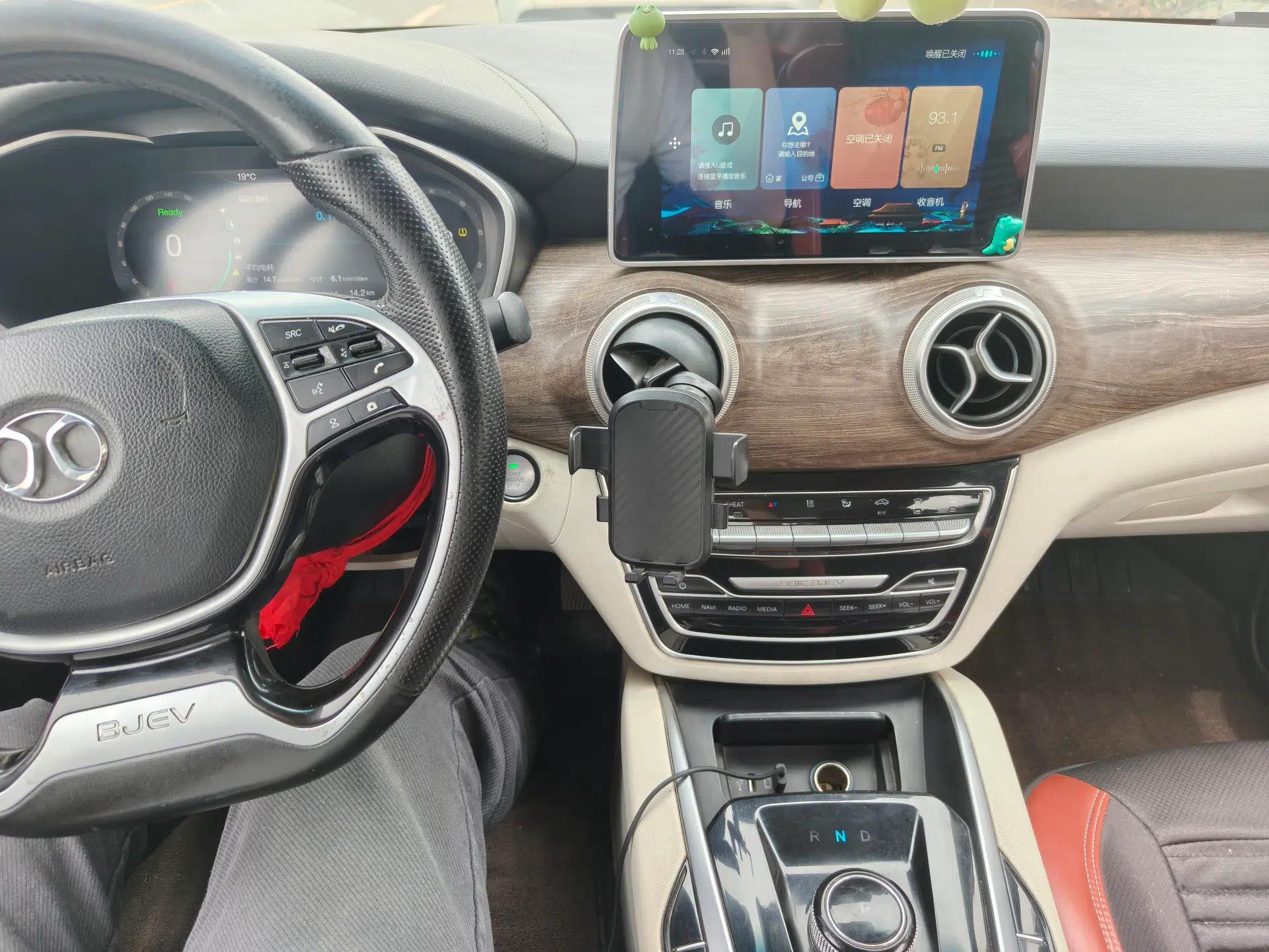 BAIC Beijing EU5 2018 R500 Smart Wind Edition — миниатюра 14