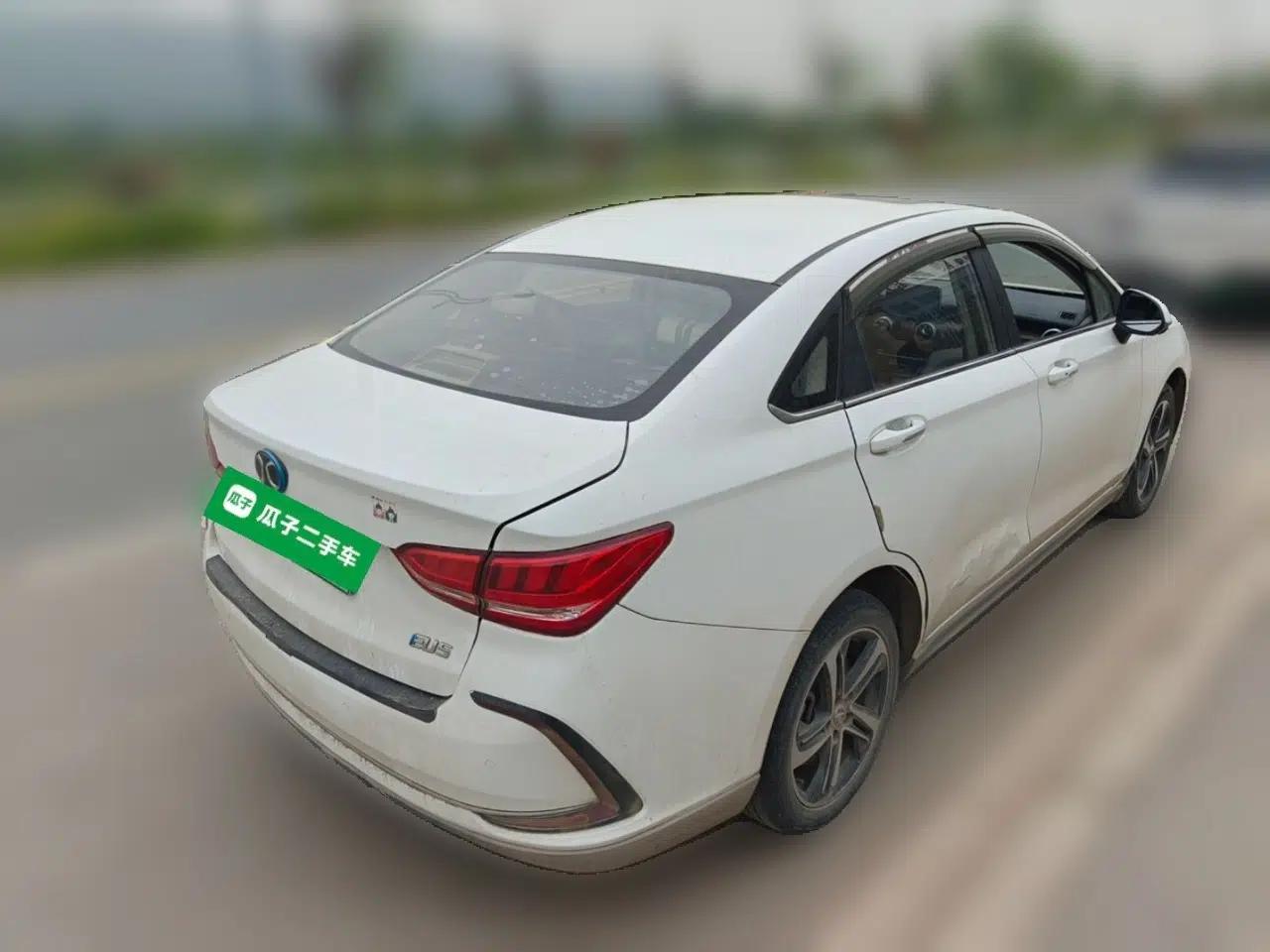BAIC Beijing EU5 2018 R500 Smart Wind Edition — миниатюра 6