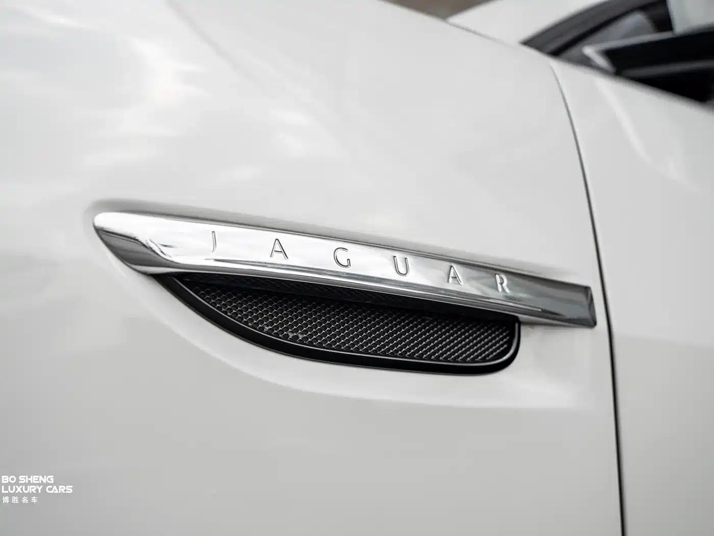 2012 Jaguar XK R 5.0L Supercharged Convertible — миниатюра 25