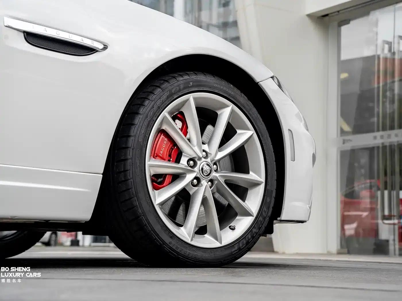 2012 Jaguar XK R 5.0L Supercharged Convertible — миниатюра 28