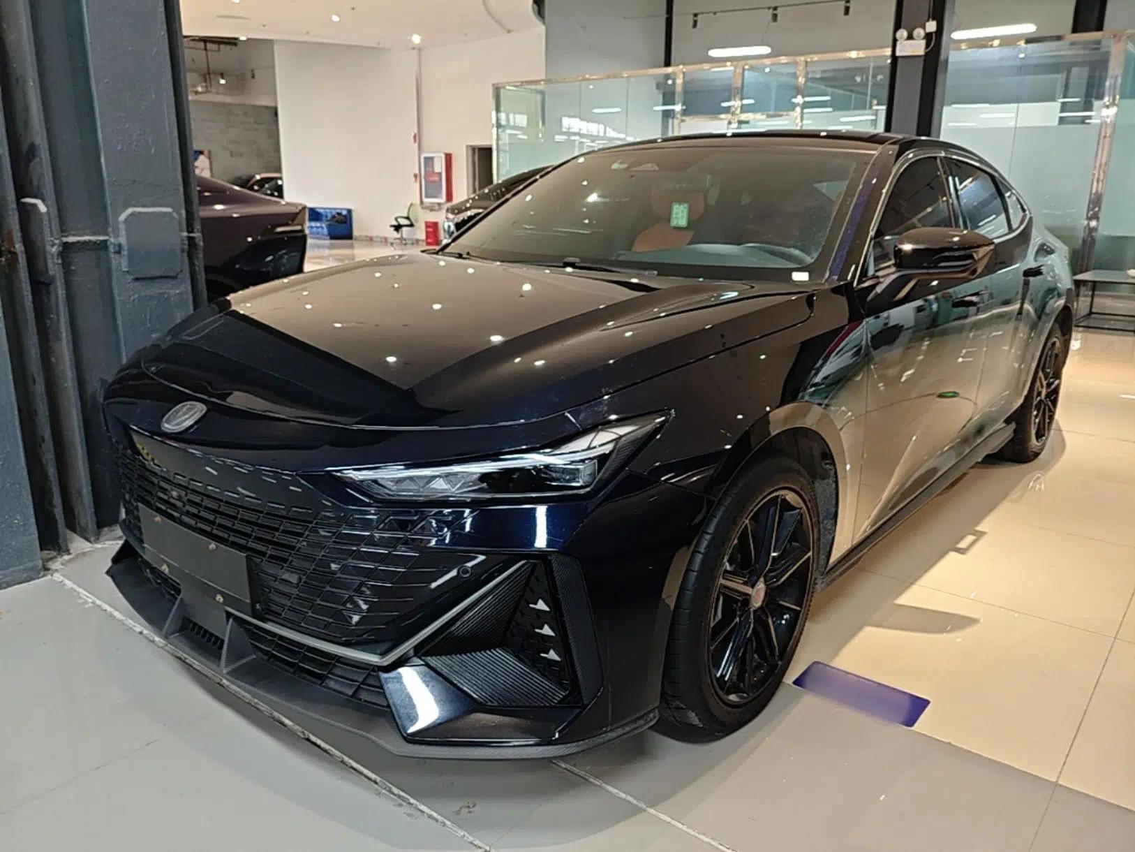 CHANGAN UNI-V iDD 2023 ZhiDian iDD 1.5T 113km ZhiKu Model — миниатюра 1