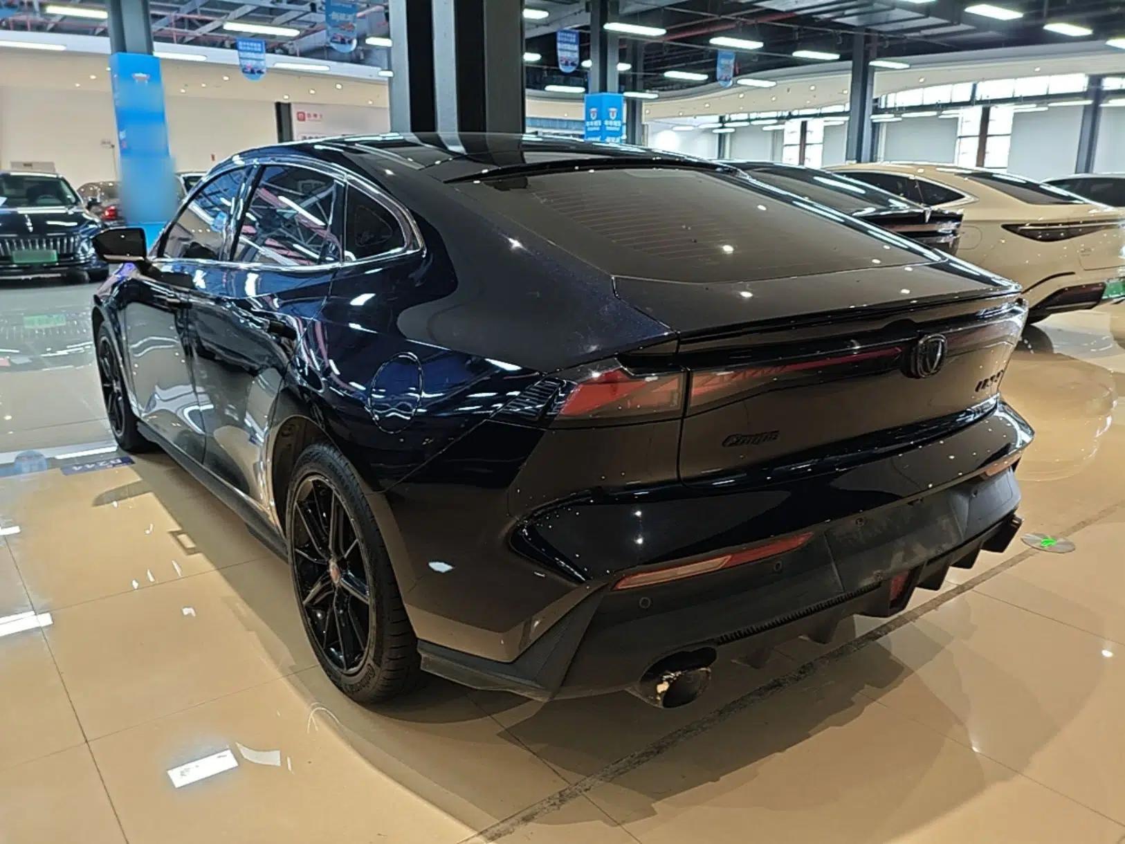 CHANGAN UNI-V iDD 2023 ZhiDian iDD 1.5T 113km ZhiKu Model — миниатюра 4