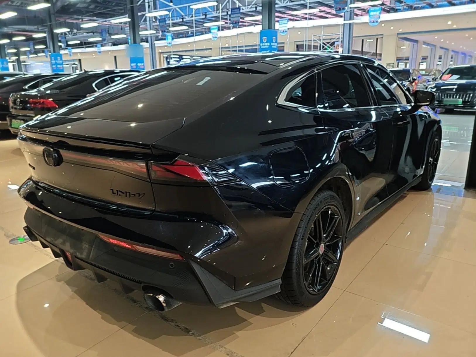 CHANGAN UNI-V iDD 2023 ZhiDian iDD 1.5T 113km ZhiKu Model — миниатюра 6