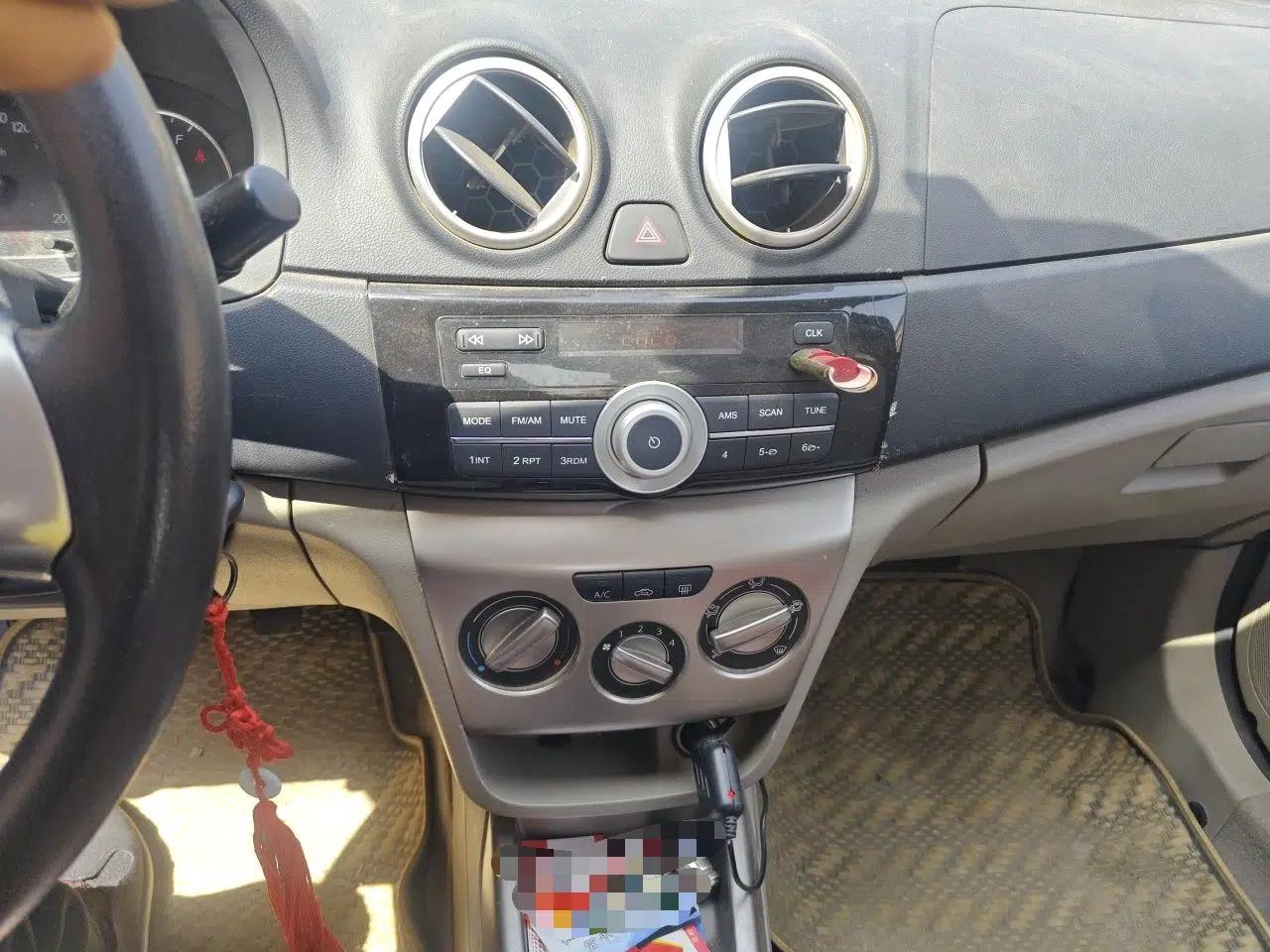 CHANGAN Alsvin V3 2012 1.3L Manual Comfort Version China IV Standard — миниатюра 14
