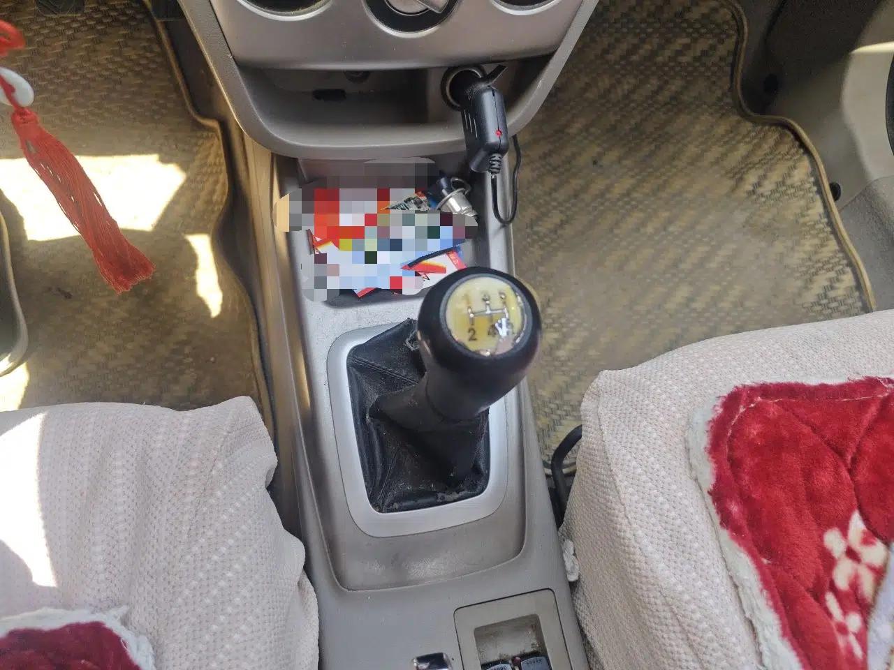 CHANGAN Alsvin V3 2012 1.3L Manual Comfort Version China IV Standard — миниатюра 15