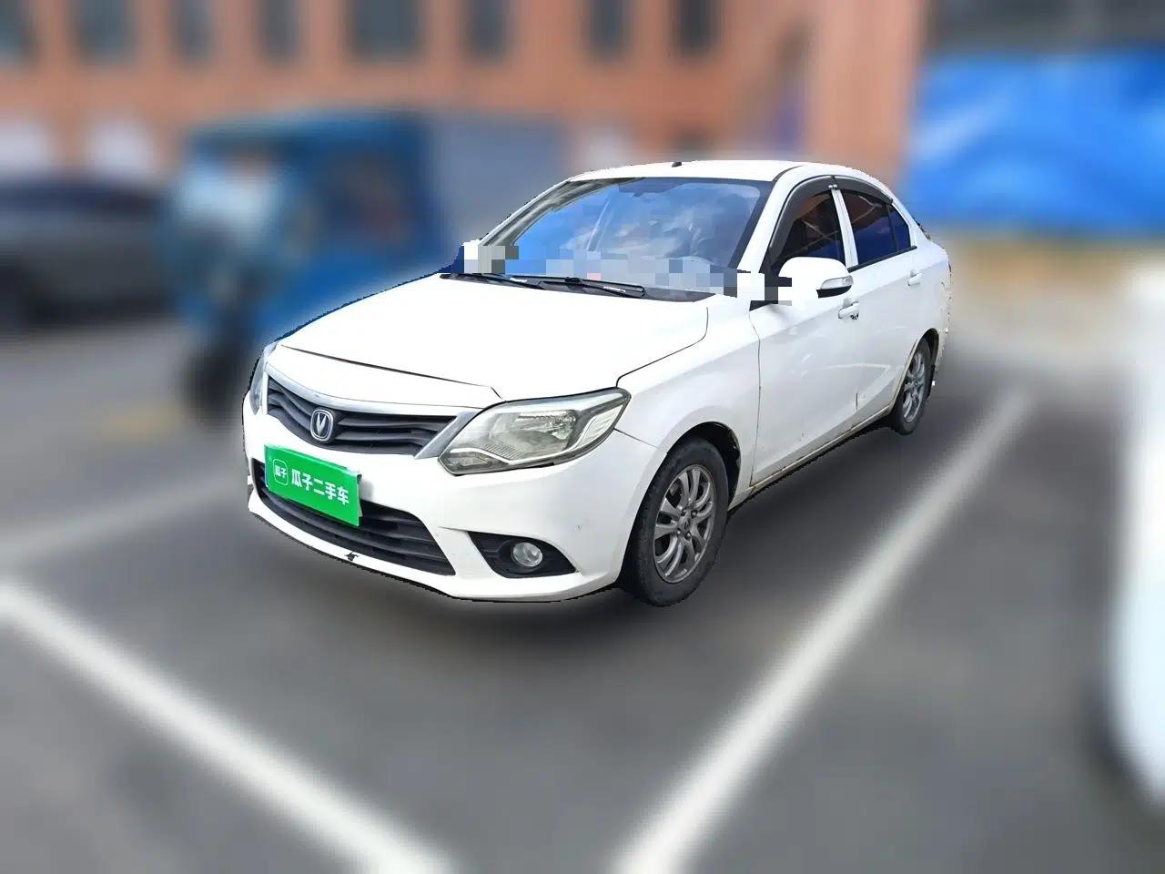 CHANGAN Alsvin V3 2015 1.4L Manual Warm-Hearted Model China V Standard — миниатюра 1