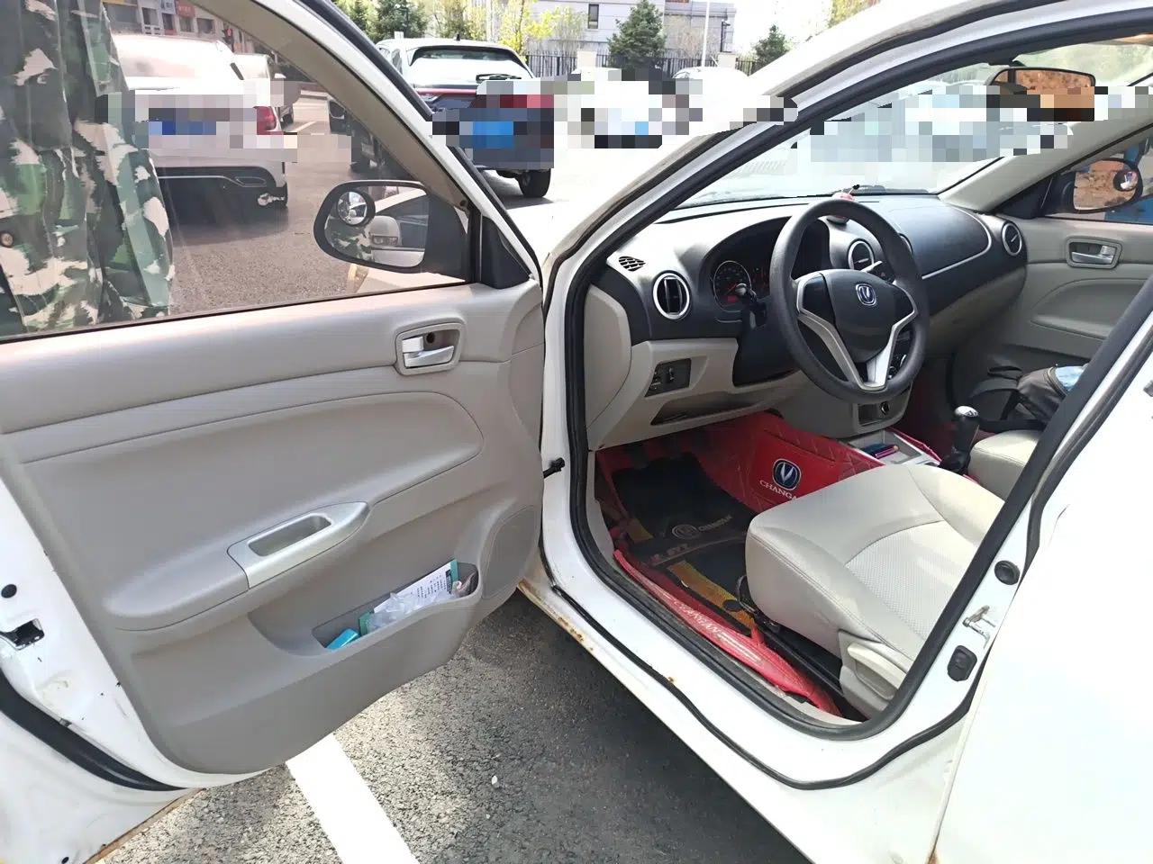 CHANGAN Alsvin V3 2015 1.4L Manual Warm-Hearted Model China V Standard — миниатюра 17