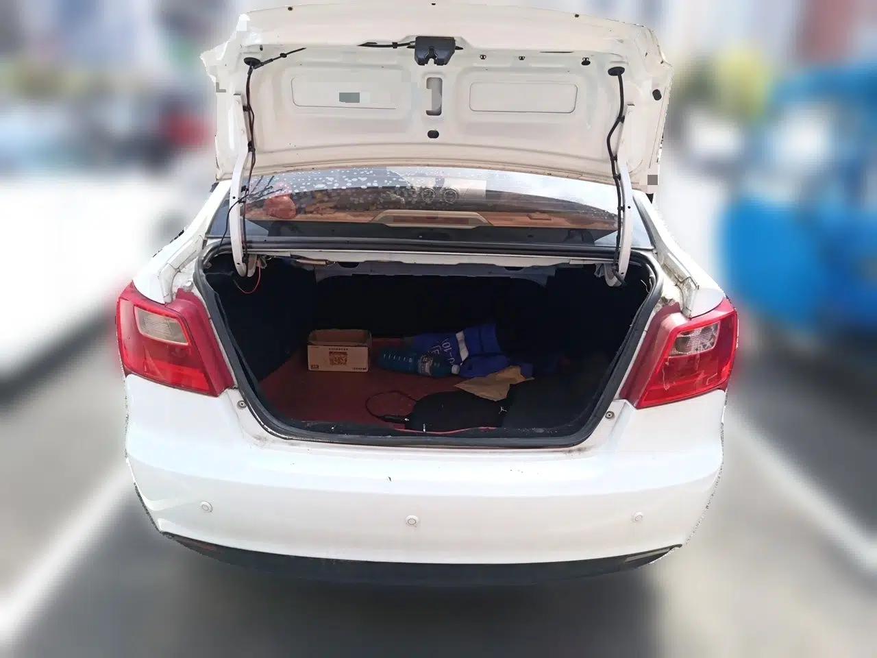 CHANGAN Alsvin V3 2015 1.4L Manual Warm-Hearted Model China V Standard — миниатюра 20