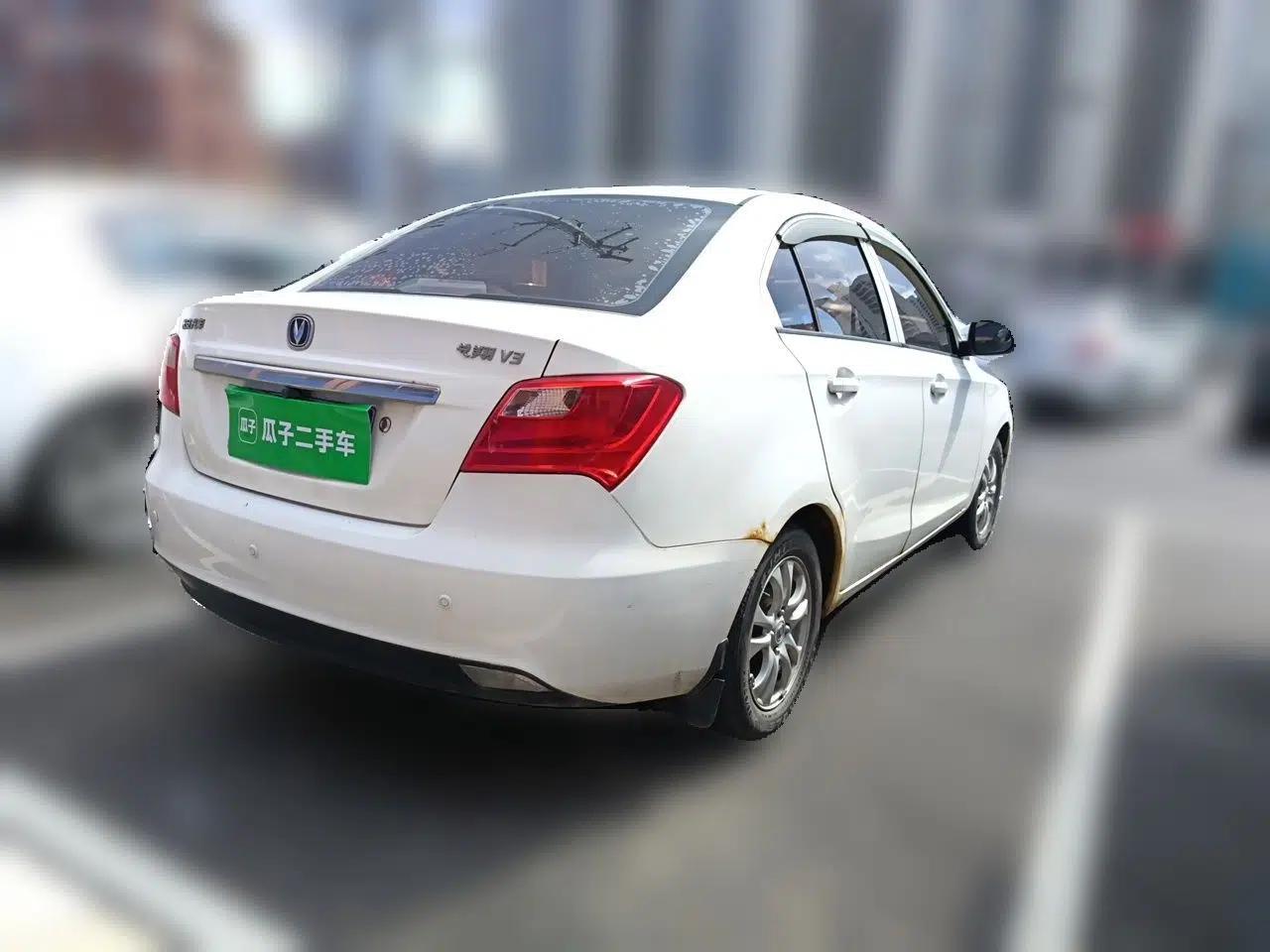 CHANGAN Alsvin V3 2015 1.4L Manual Warm-Hearted Model China V Standard — миниатюра 6