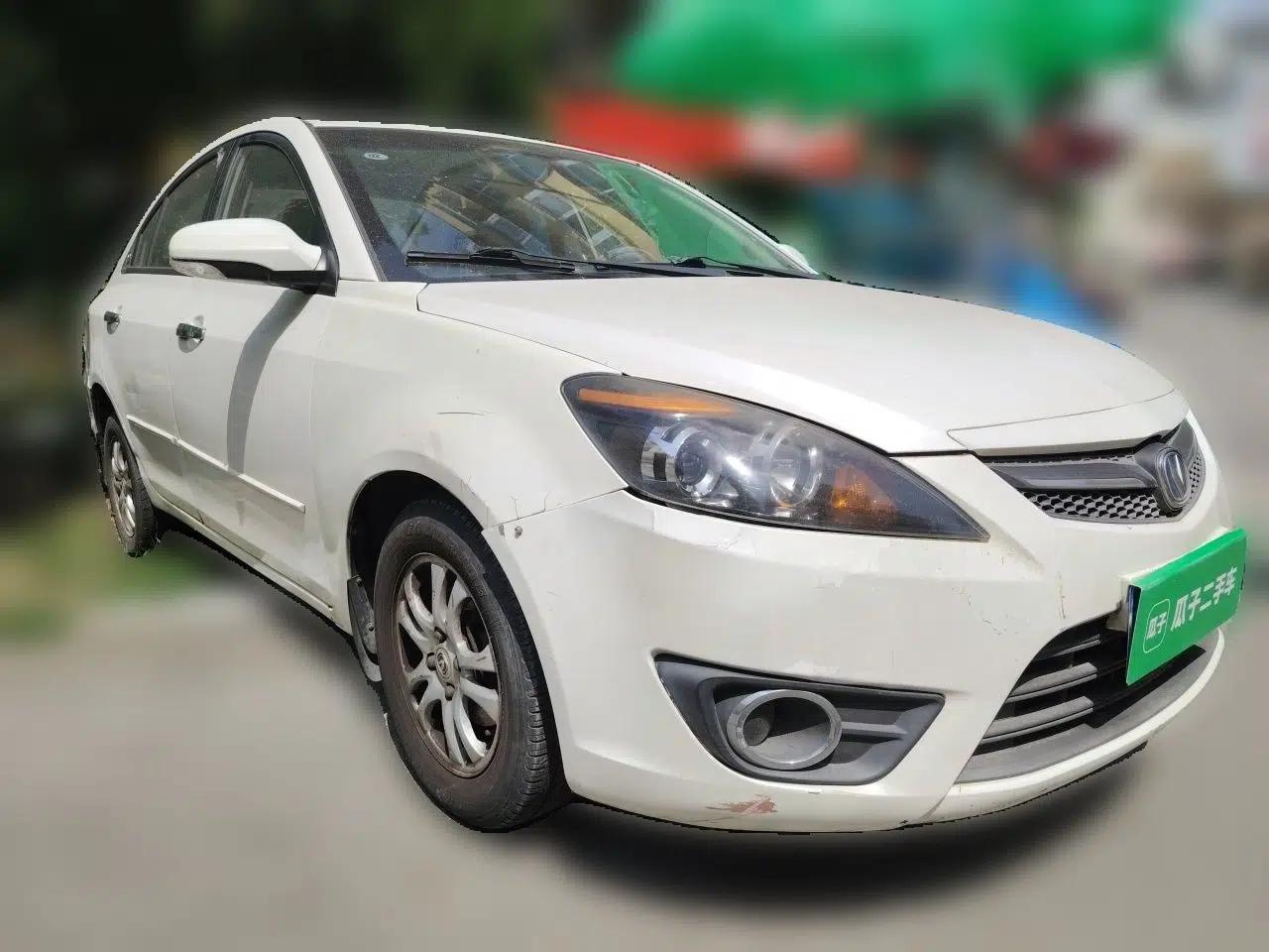 CHANGAN Alsvin 2012 Sedan 1.5L Manual Luxury Model — миниатюра 3