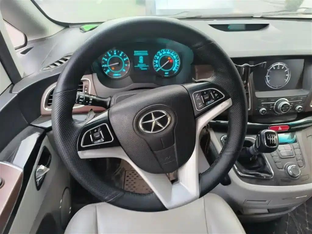 Refine M5 2017 2.0T Gasoline Manual Business Edition — миниатюра 13