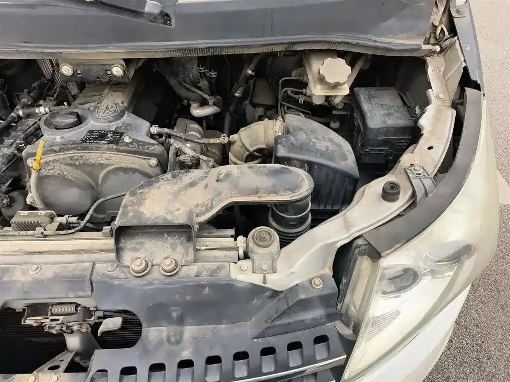 Refine M5 2017 2.0T Gasoline Manual Business Edition — миниатюра 24