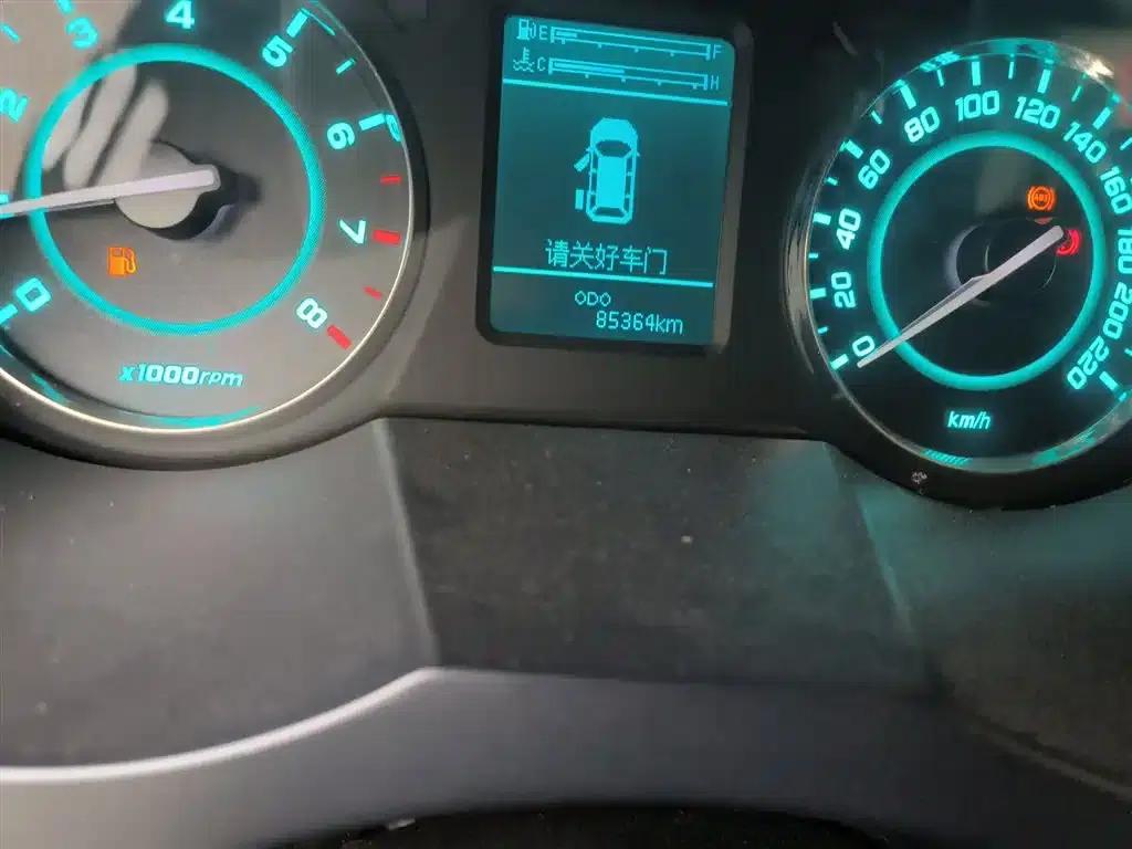 Refine M5 2017 2.0T Gasoline Manual Business Edition — миниатюра 5