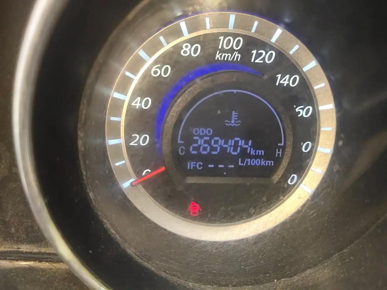 Great Wall C30 2012 1.5L CVT Luxury Edition — миниатюра 13