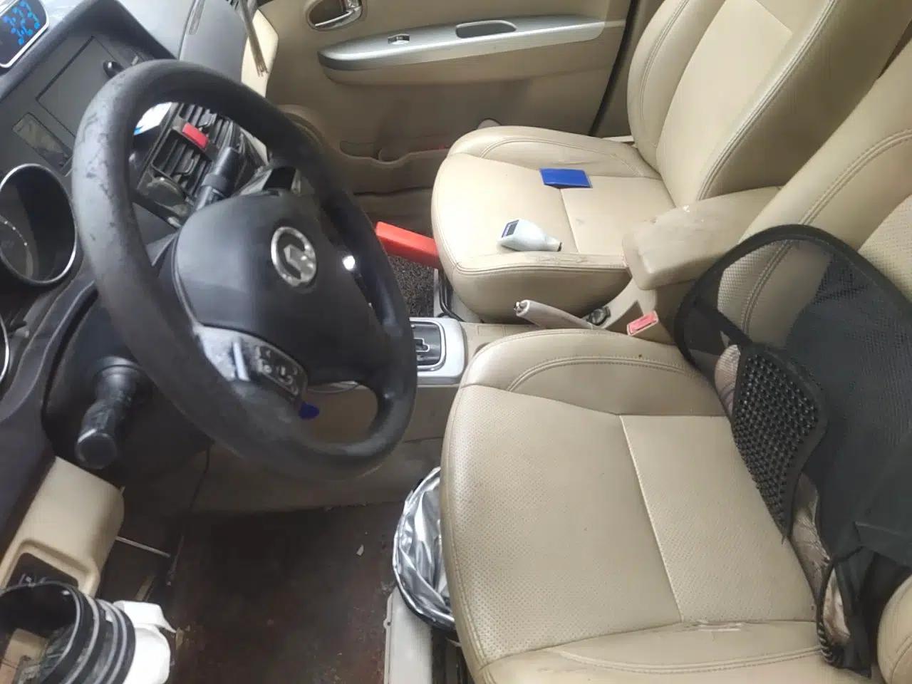 Great Wall C30 2012 1.5L CVT Luxury Edition — миниатюра 16