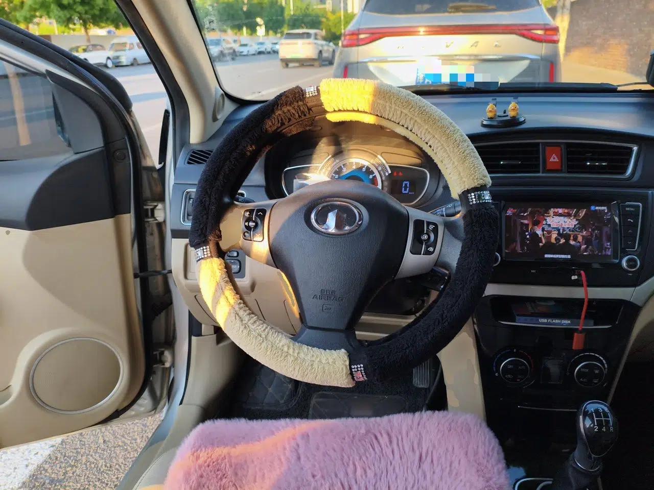 Great Wall C30 2013 1.5L Manual Luxury Model — миниатюра 11