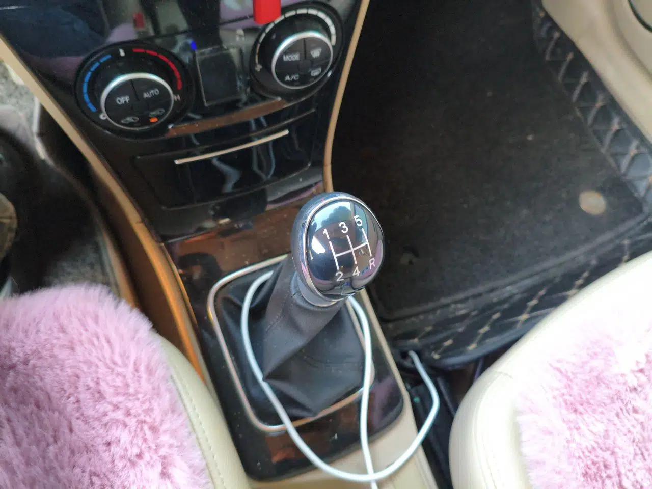 Great Wall C30 2013 1.5L Manual Luxury Model — миниатюра 15