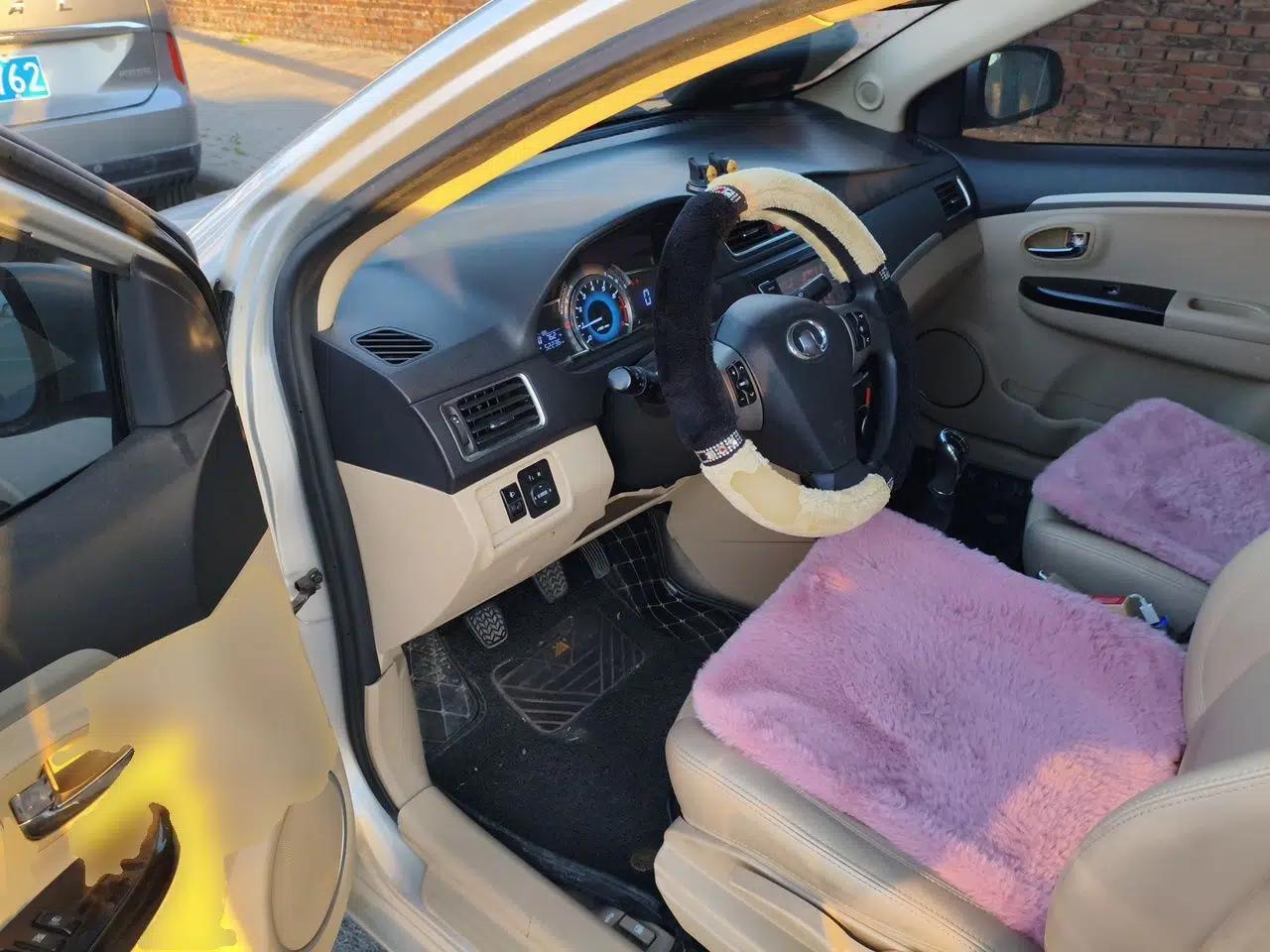 Great Wall C30 2013 1.5L Manual Luxury Model — миниатюра 17